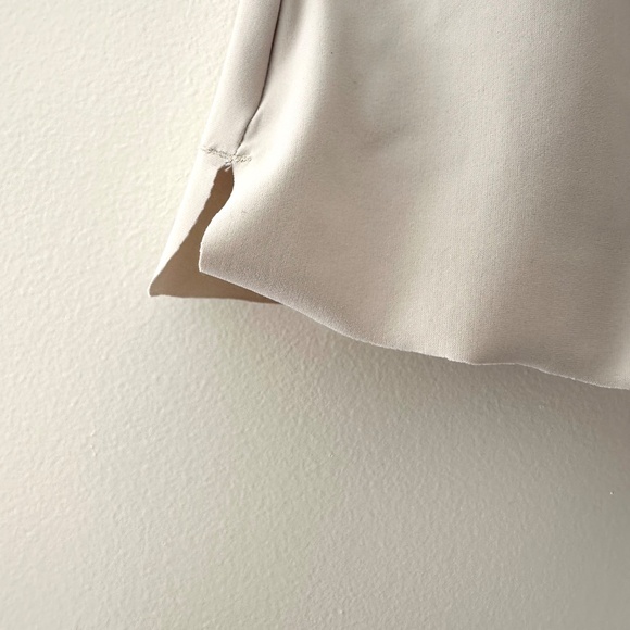 Athleta Cosmic Flutter Shorts - XXS Beige - Picture 3 of 9